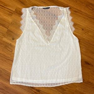 Size Lare, fits like a medium